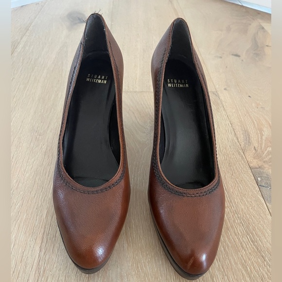 Stuart Weitzman Shoes - Stuart Weitzman  Brown leather platform heels with black stitching size 9,5 M